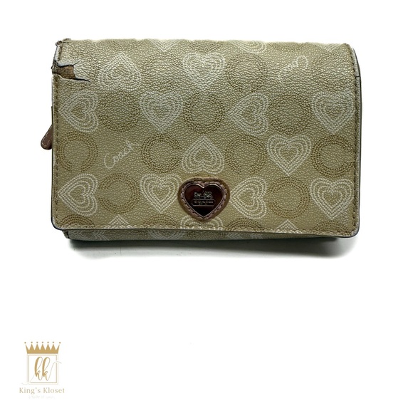 Coach Hearts wallet - Picture 1 of 15